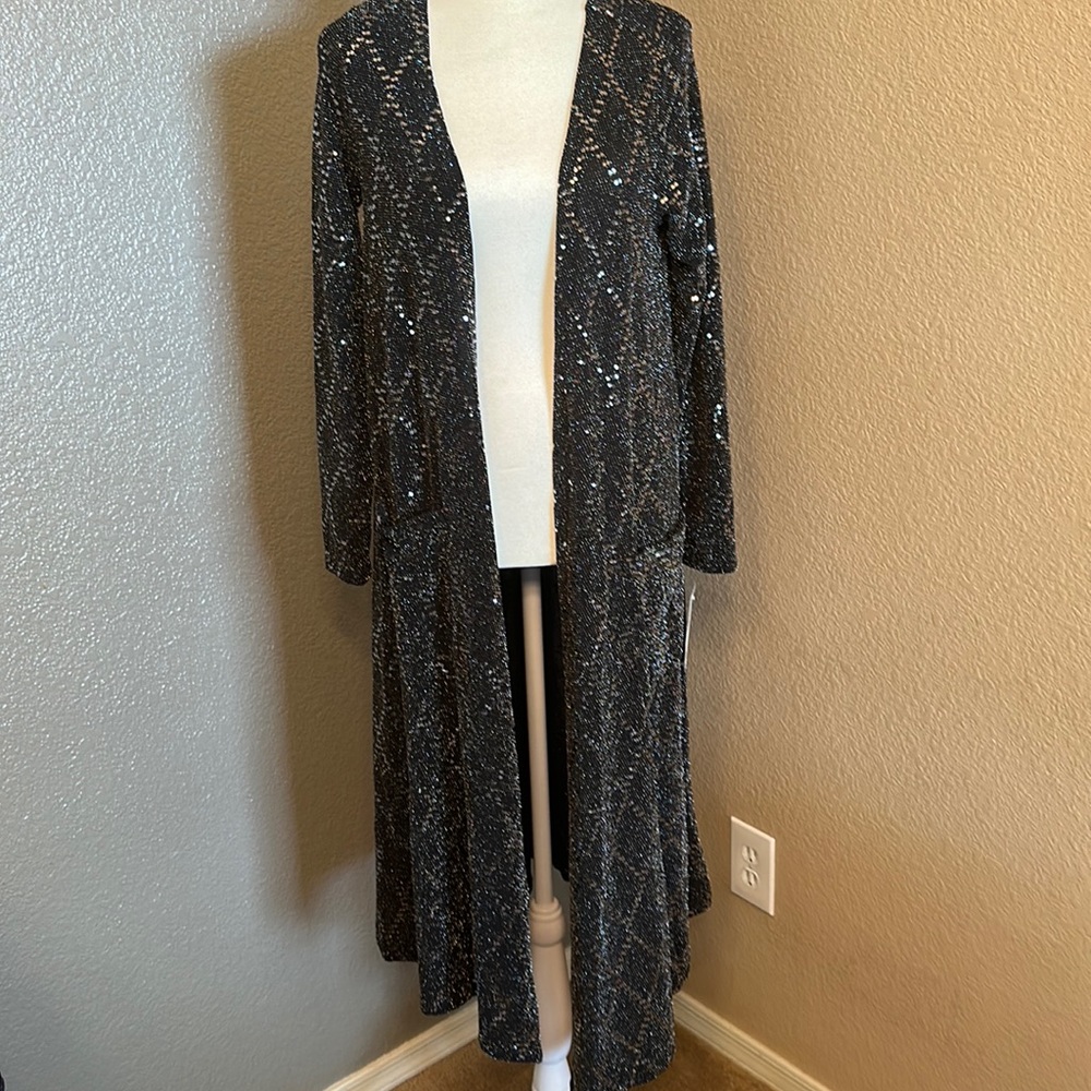 NWT - LuLaRoe - size S - Sarah black and silver sequin long sleeve, with pockets
